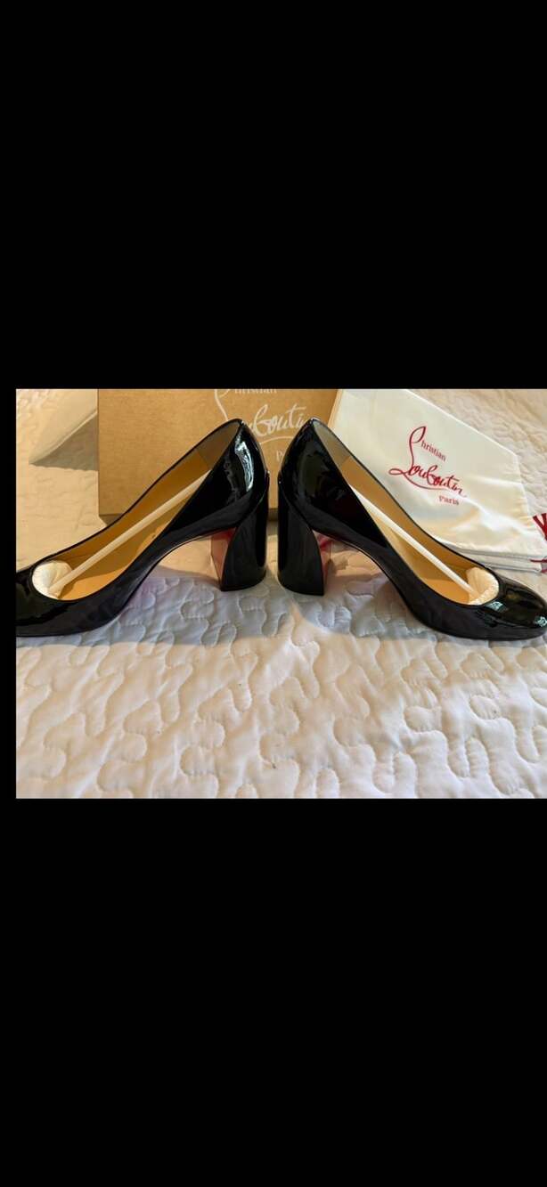 Christian Louboutin Miss Sab Patent Pump Size 39